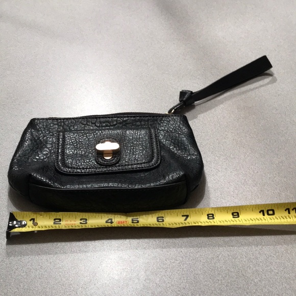Dana Buchman Handbags - NWOT Dana Bachman wristlet